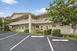 featured image of 2115 Ne 42nd Ct Apt 103