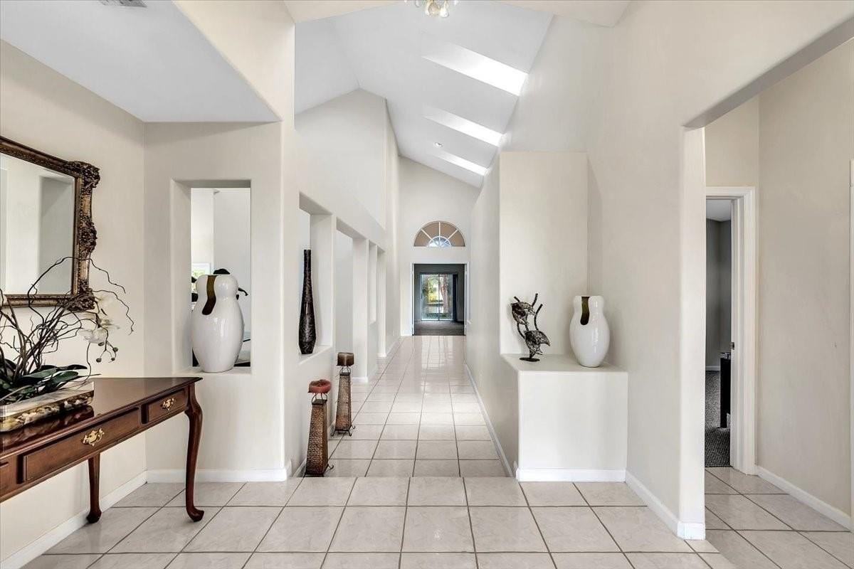 20231 Nw 10th St - Photo 6 of 8