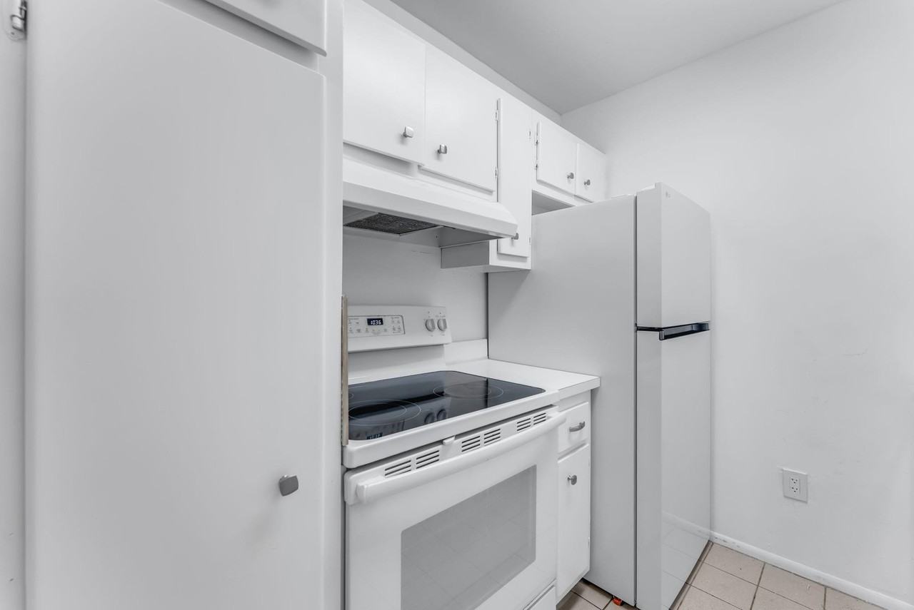 10790 N Kendall Dr Apt C15 - Photo 7 of 20