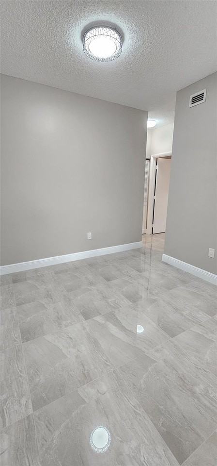 1761 Nw 96th Ter Unit 3g - Photo 5 of 39