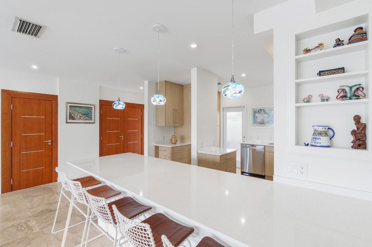 426 Se 17th Ter - Photo 7 of 29