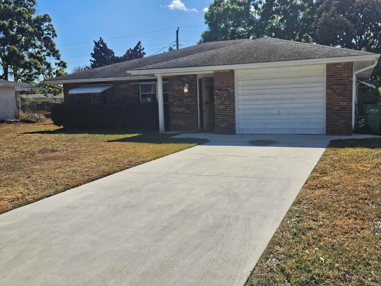 612 Coconut Ave N - Photo 7 of 24