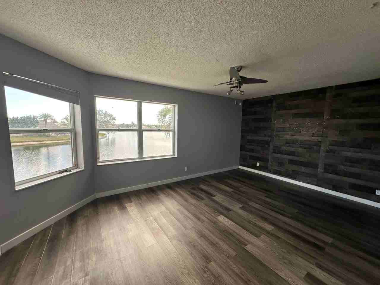 7700 Stone Harbour Dr Apt 4 - Photo 7 of 49