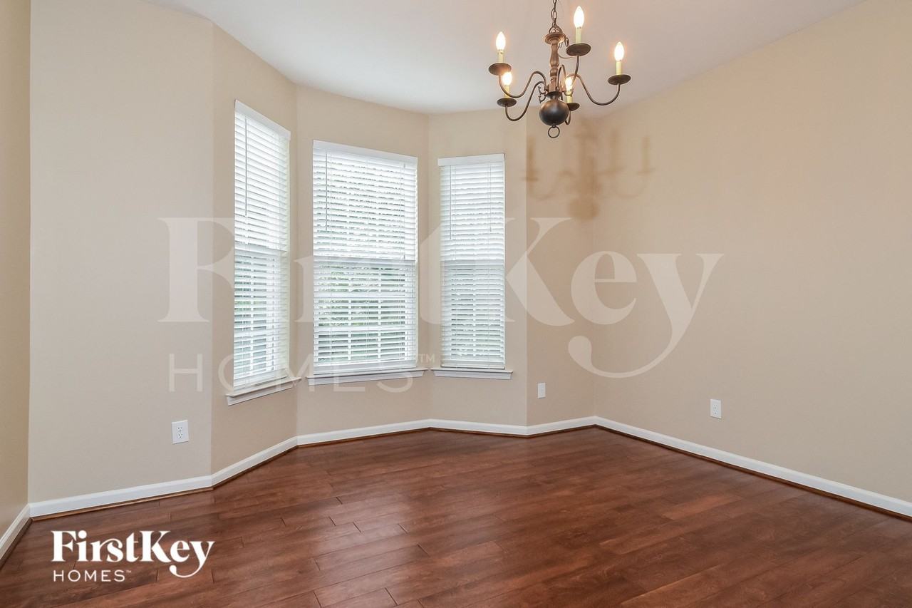 3168 Rock Pond Cir - Photo 5 of 15