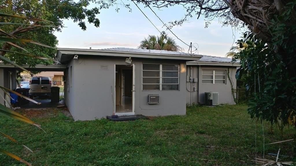 2025 Nw 14th Ave Unit 2025 - Photo 2 of 7