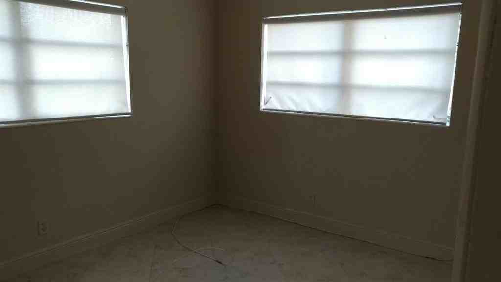 2025 Nw 14th Ave Unit 2025 - Photo 6 of 7