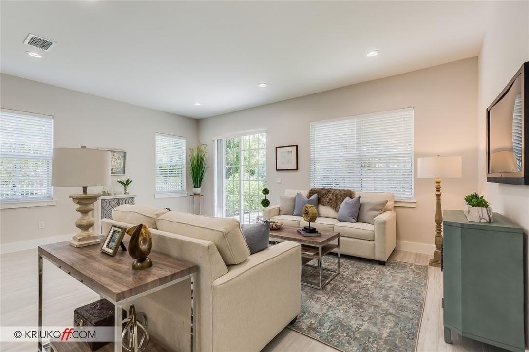 637 Sw 12th Ave - Photo 5 of 13