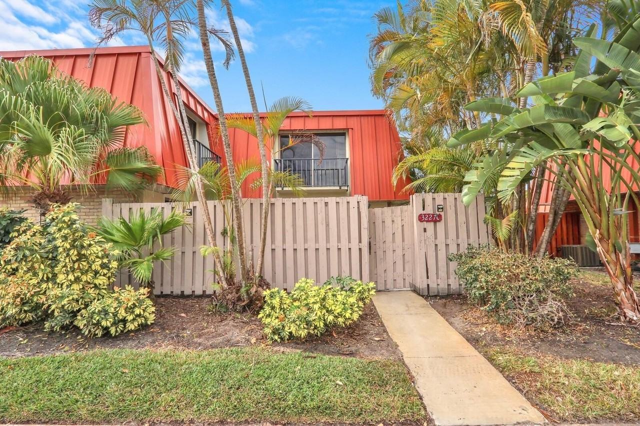 3227 Gardenia St Unit C