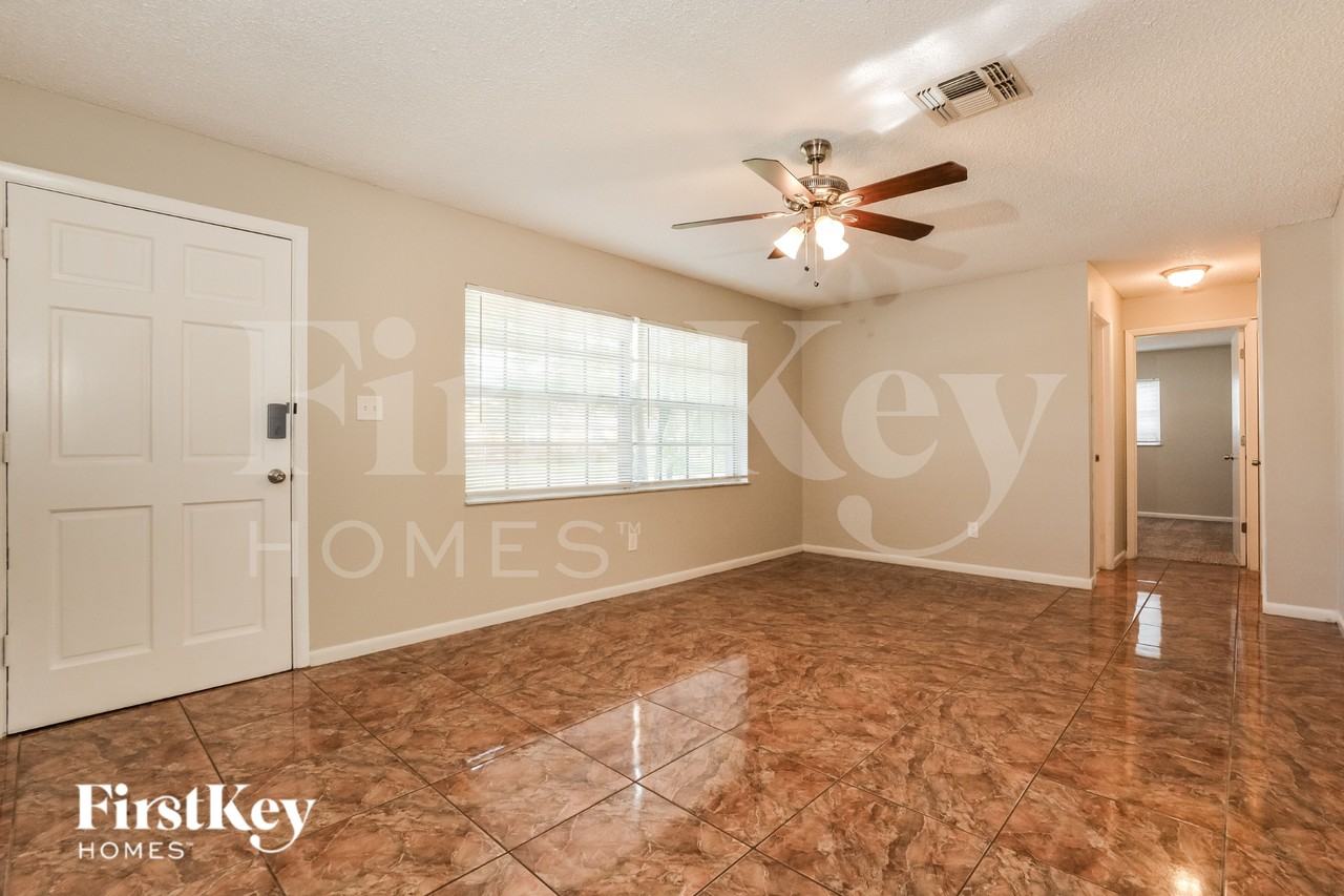 3091 Crane Strand Dr - Photo 3 of 16