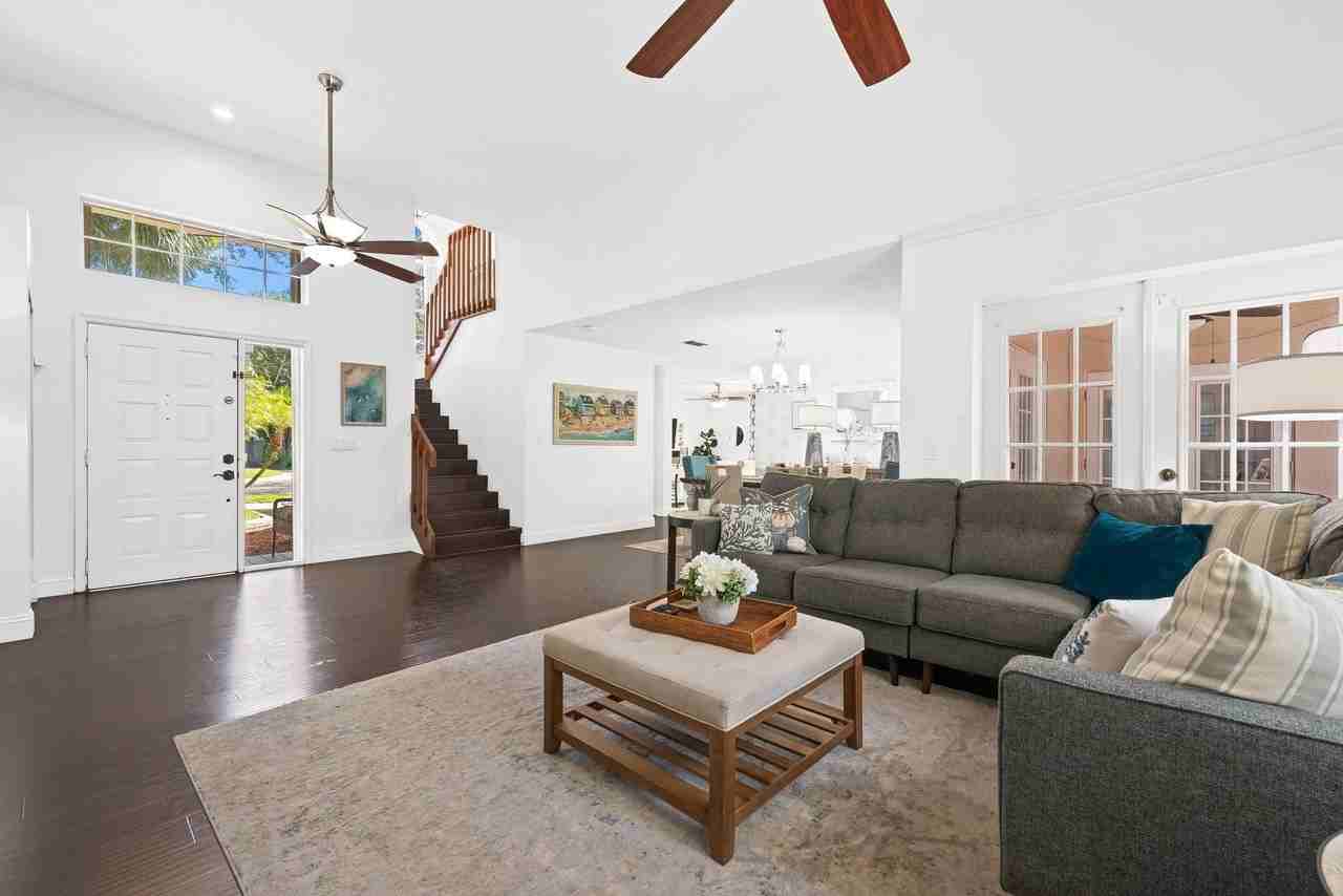 1021 Nw 108th Ave - Photo 2 of 27