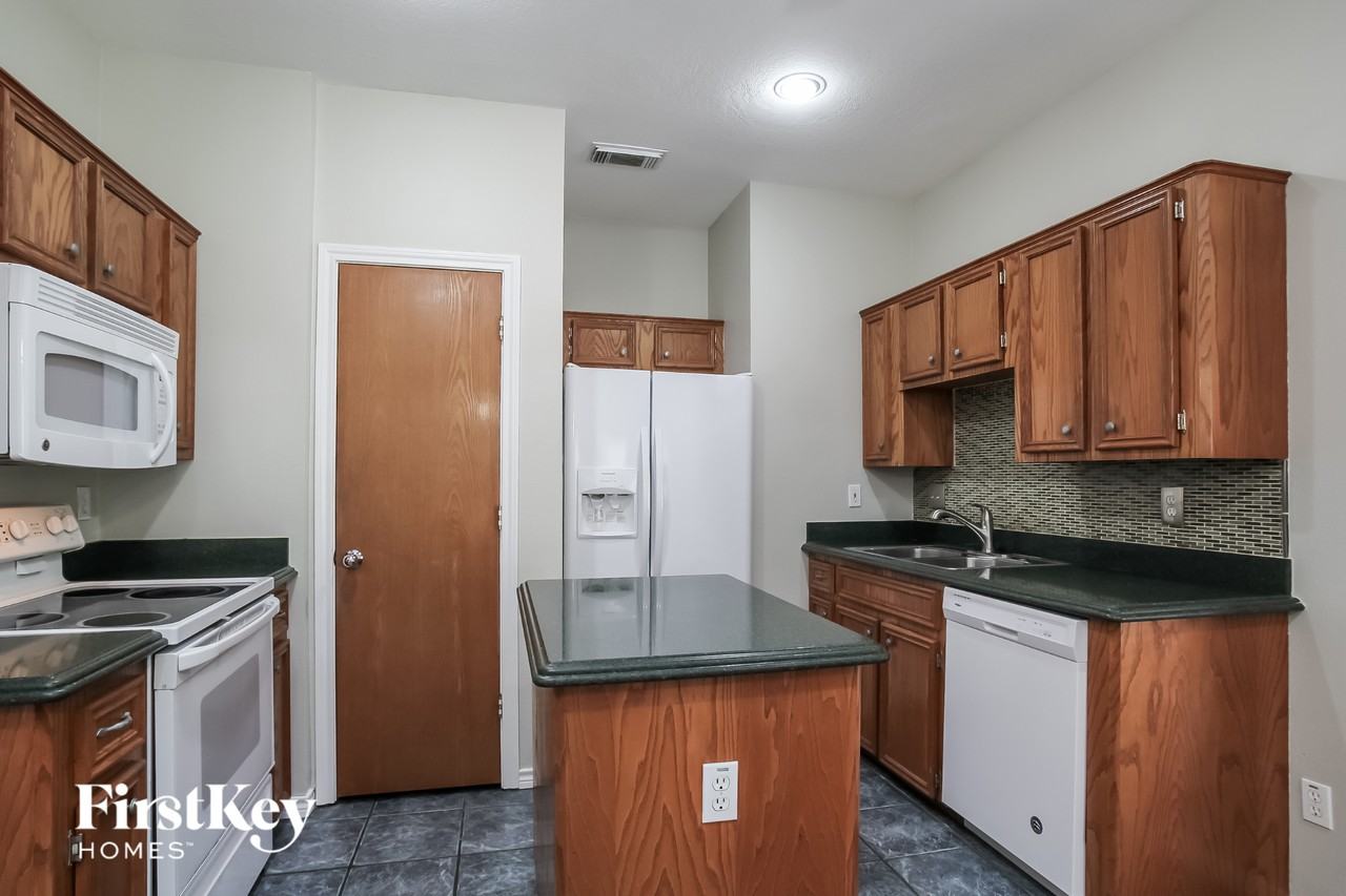 28752 Aloha Ln - Photo 6 of 15