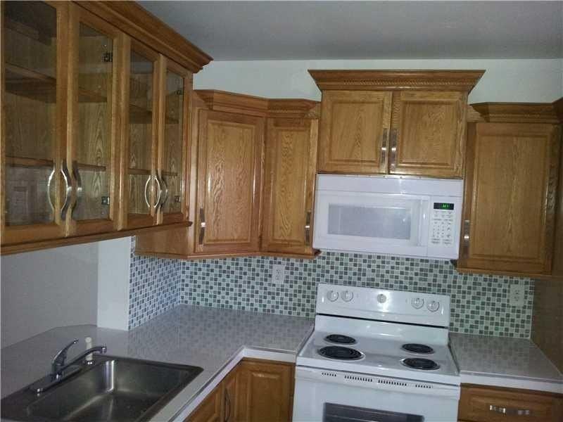 3250 Nw 85th Ave Apt 12a - Photo 2 of 9