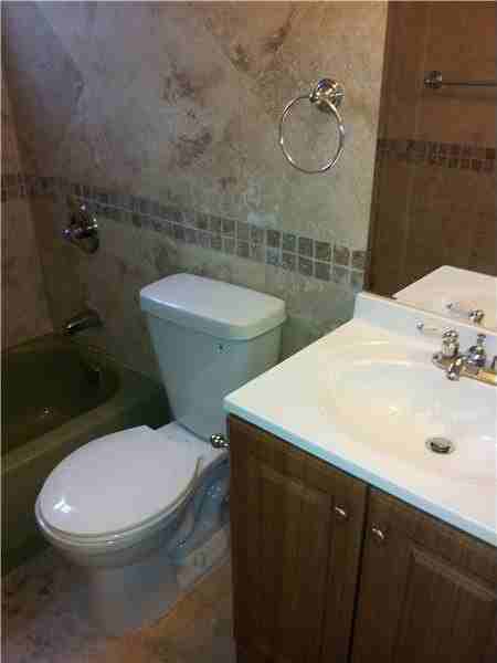 3250 Nw 85th Ave Apt 12a - Photo 5 of 9