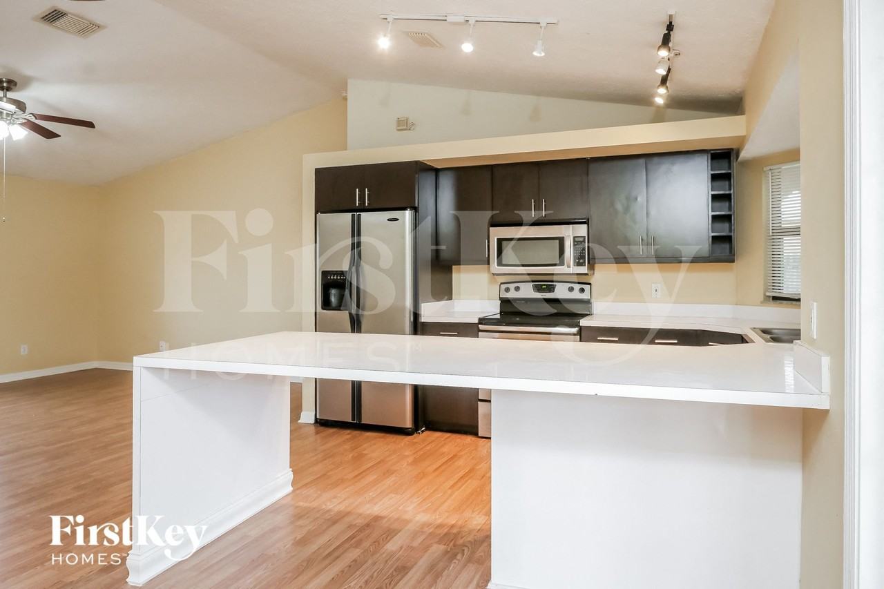 2078 Sw Idaho Ln - Photo 6 of 15