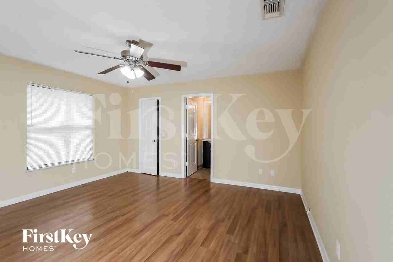 2078 Sw Idaho Ln - Photo 7 of 15