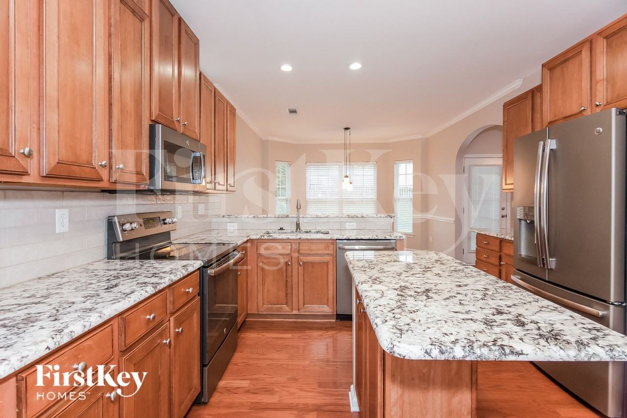 1822 Crabapple Tree Ln - Photo 6 of 15