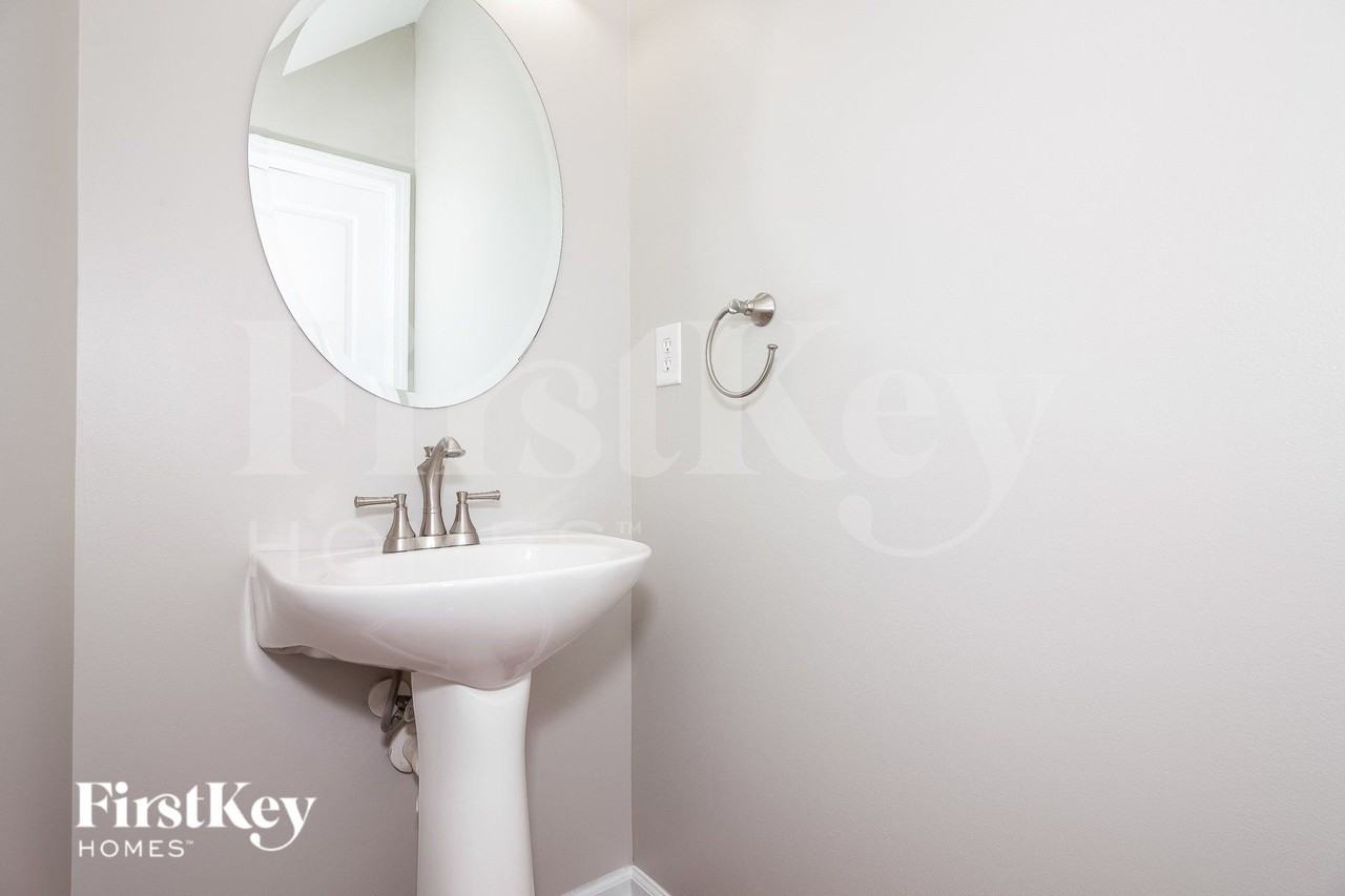 1822 Crabapple Tree Ln - Photo 7 of 15