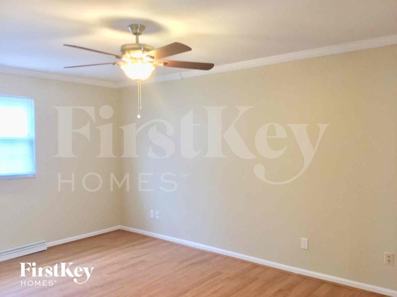 1716 Eastwind Ct - Photo 7 of 14