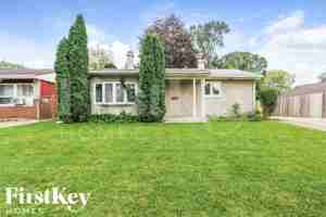 featured image of 17 Fir St