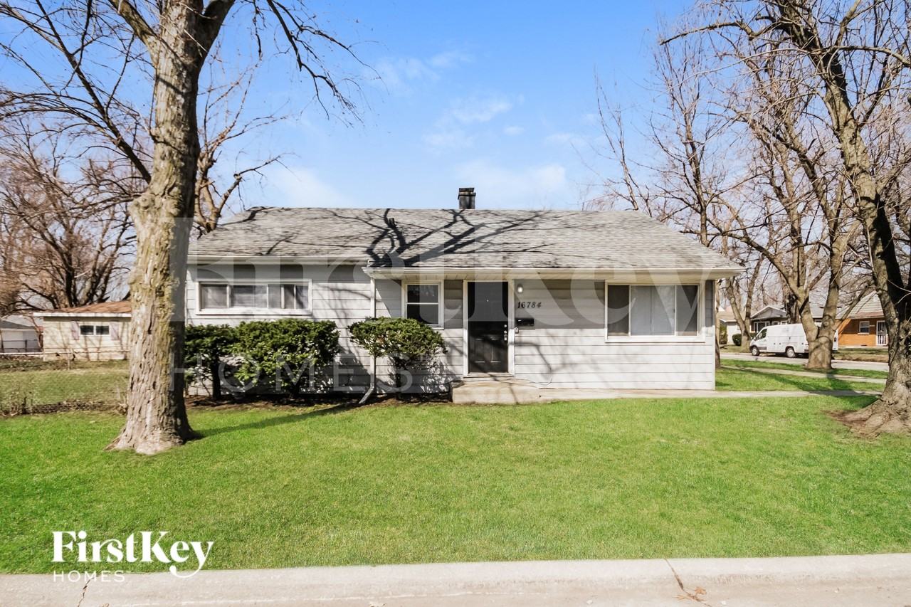16784 Bulger Ave