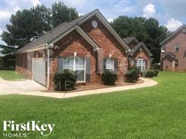 featured image of 1401 Aramore Dr Se