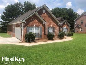 1401 Aramore Dr Se - Photo 1 of 1