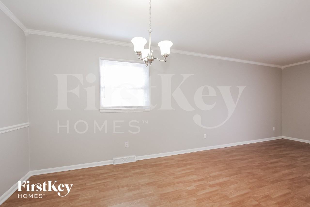 13507 Idlefield Ln - Photo 4 of 15