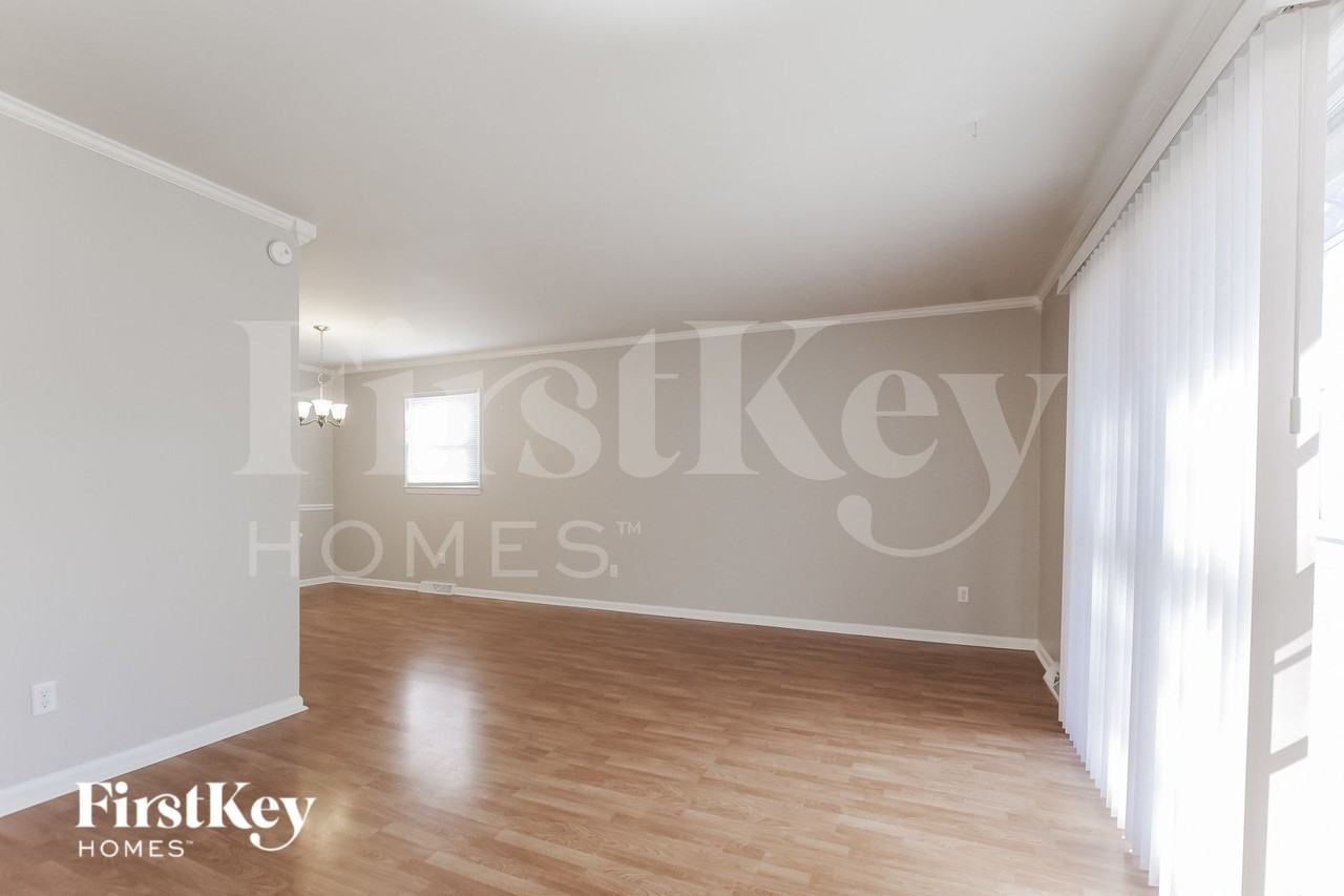 13507 Idlefield Ln - Photo 7 of 15