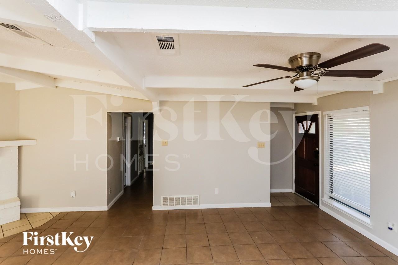 1340 Virgie Joe Dr - Photo 2 of 15