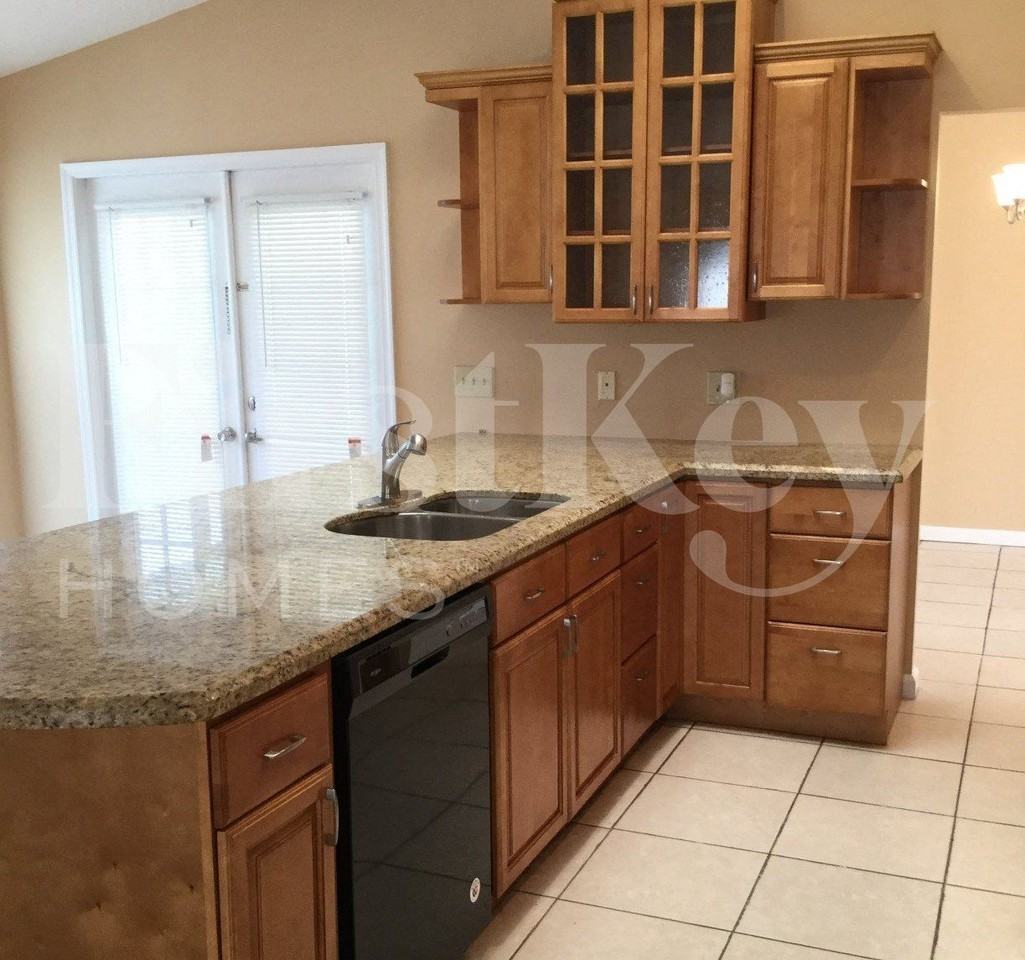 12351 Gingerwood Ln - Photo 7 of 35