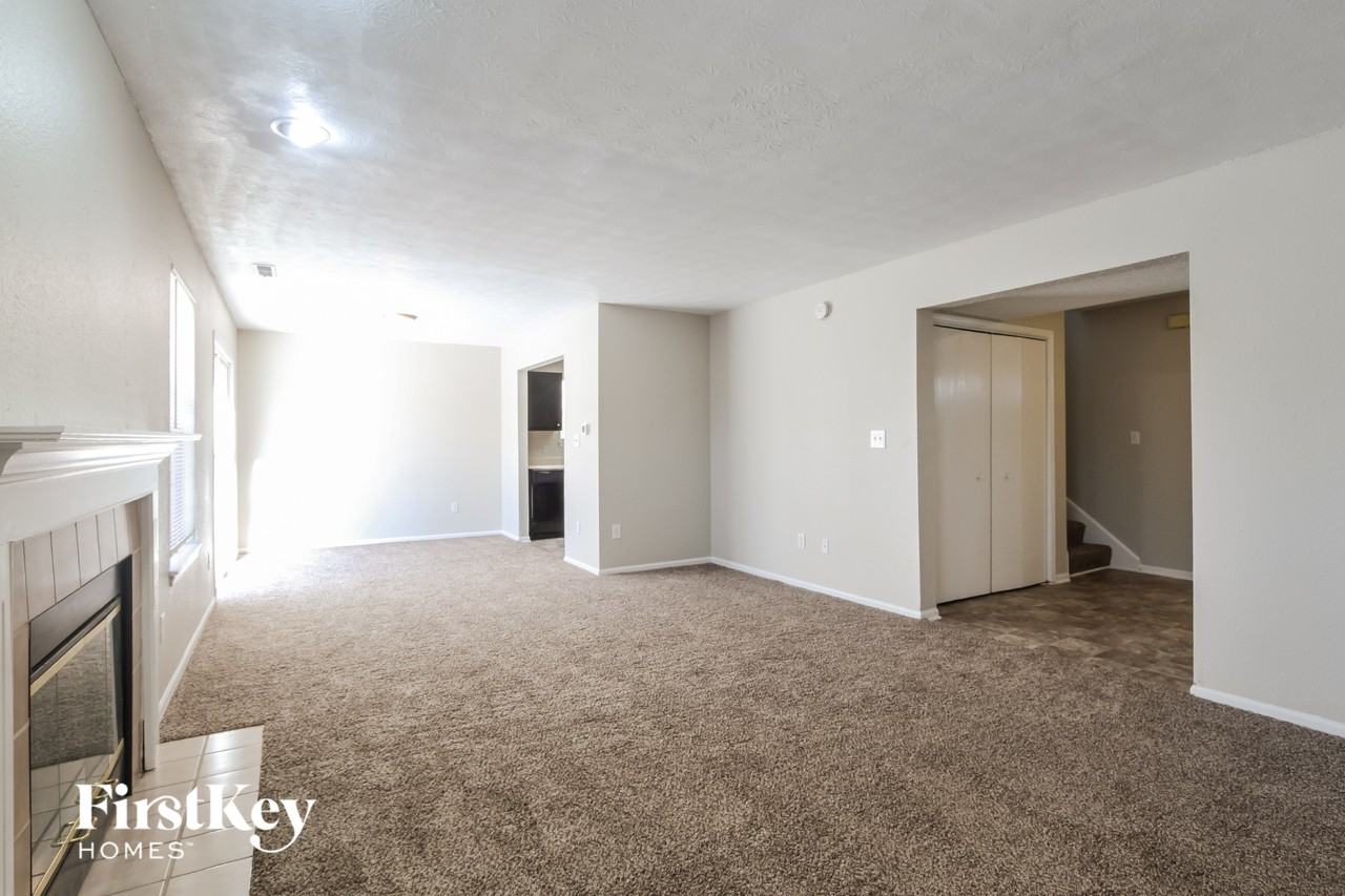 1214 Country Ridge Ln - Photo 3 of 14