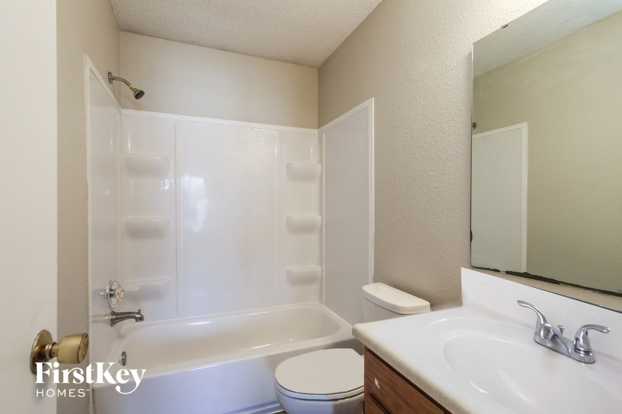 1214 Country Ridge Ln - Photo 7 of 14