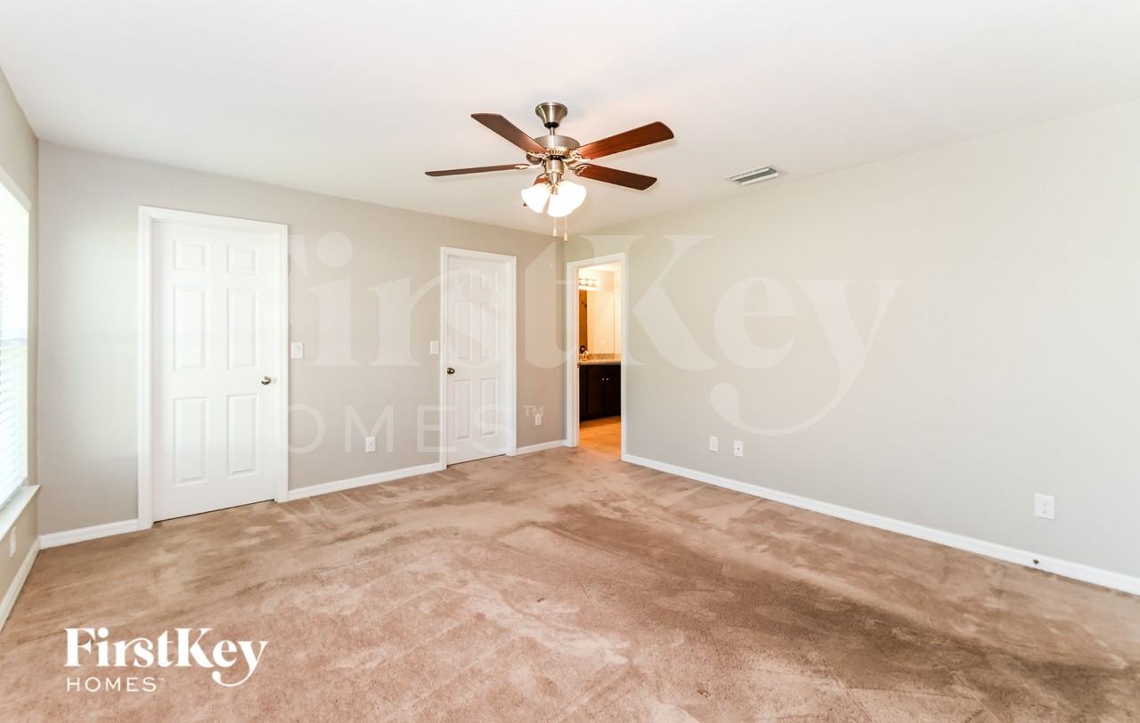 1201 Sw 30th St - Photo 7 of 16