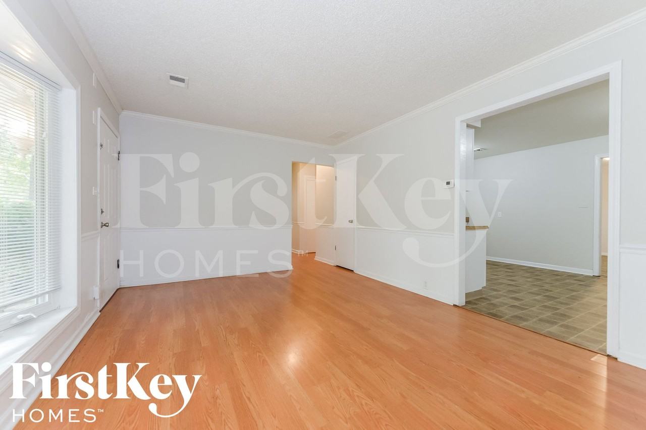 11409 Bristol Ter - Photo 3 of 15