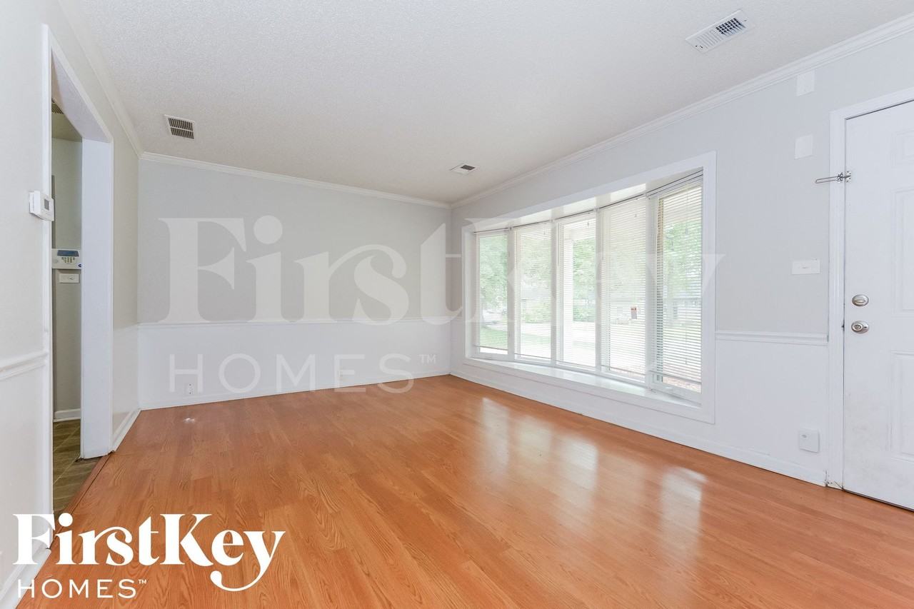 11409 Bristol Ter - Photo 4 of 15