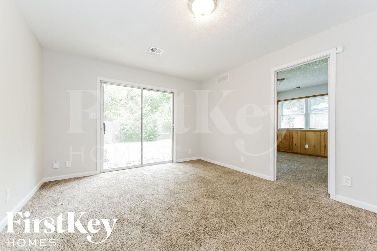 11409 Bristol Ter - Photo 5 of 15