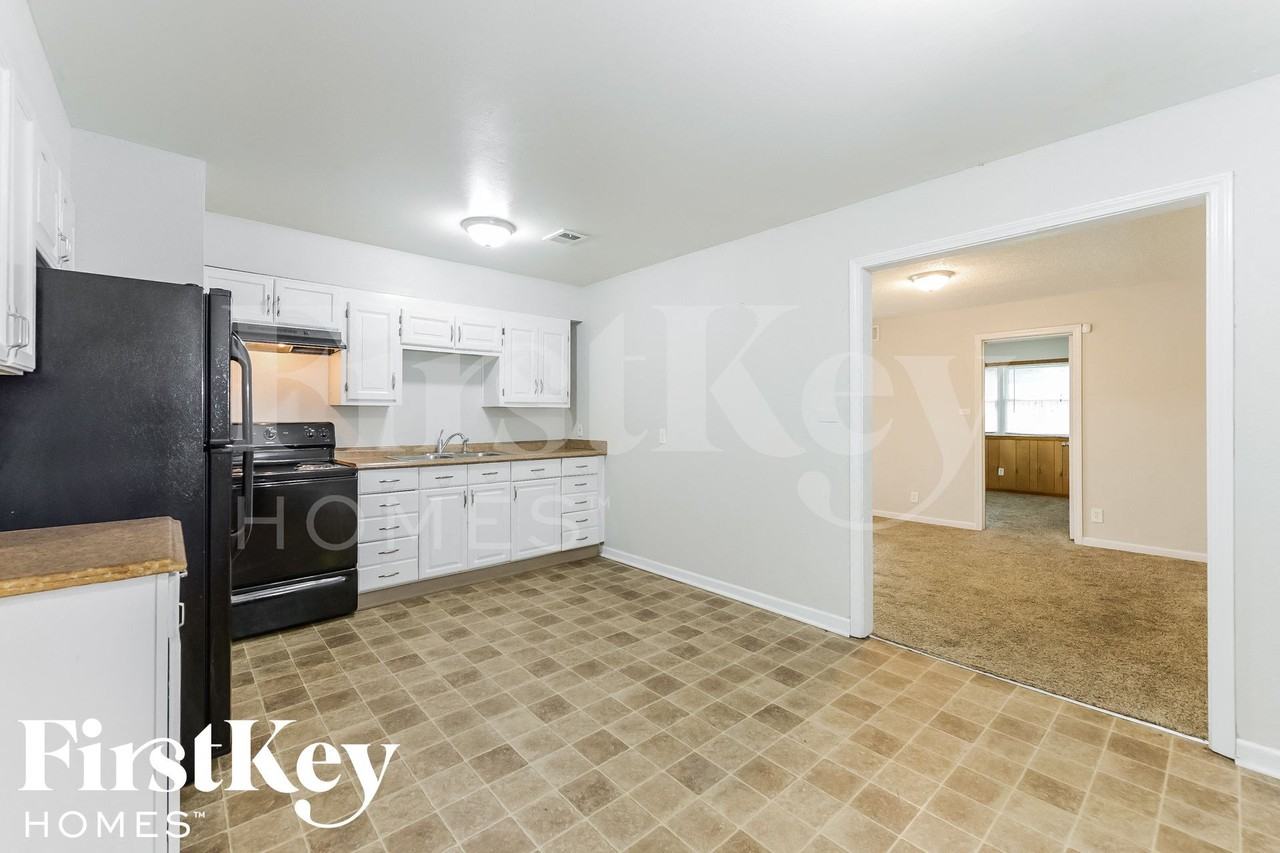 11409 Bristol Ter - Photo 7 of 15