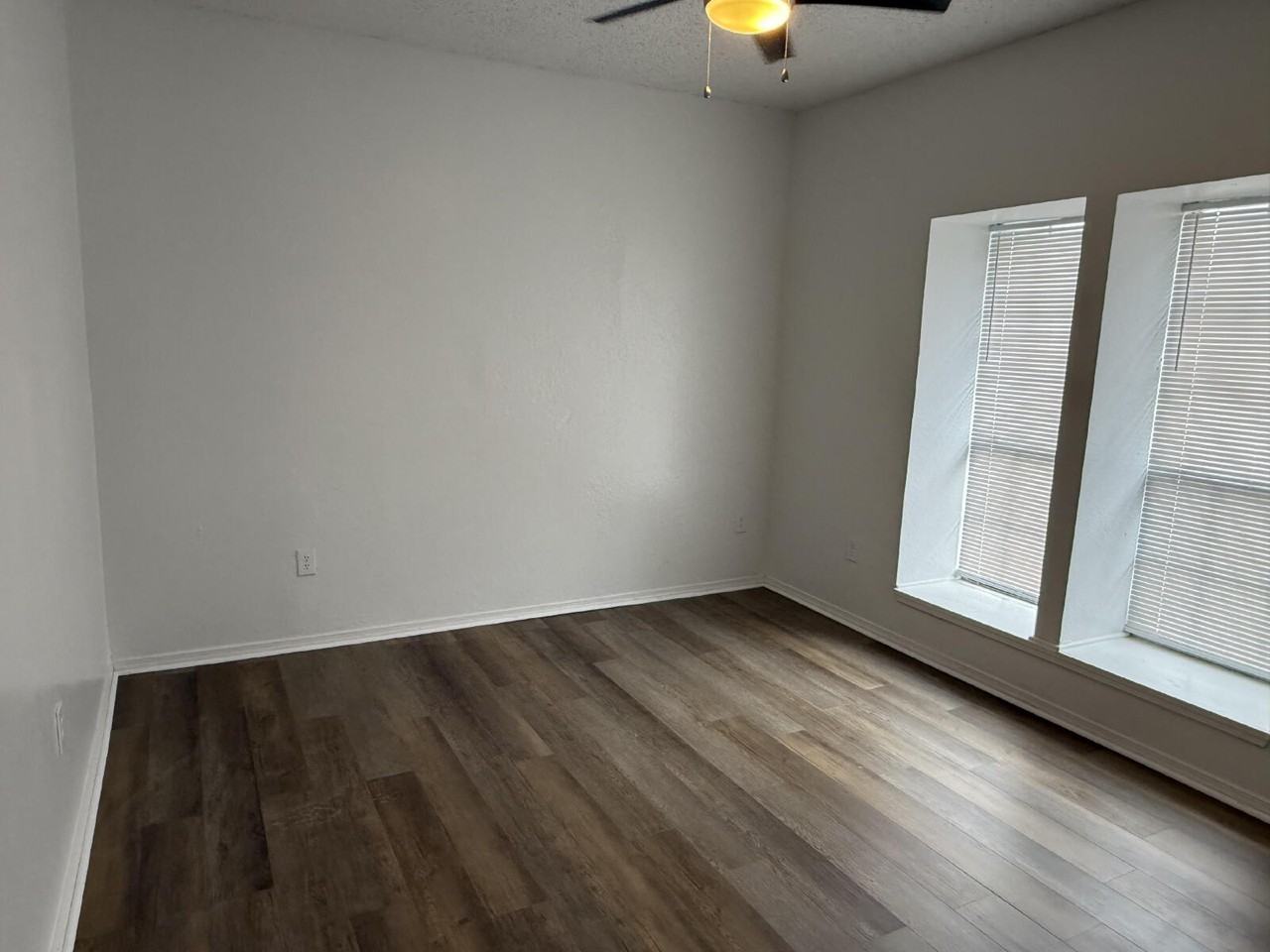 6304 Alissa Dr - Photo 3 of 7