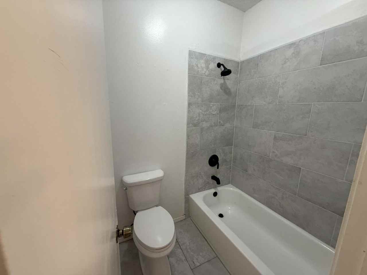 6304 Alissa Dr - Photo 4 of 7