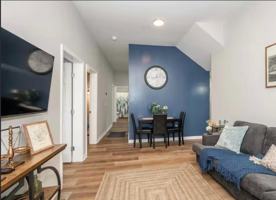 featured image of 887 Lexington Ave #1