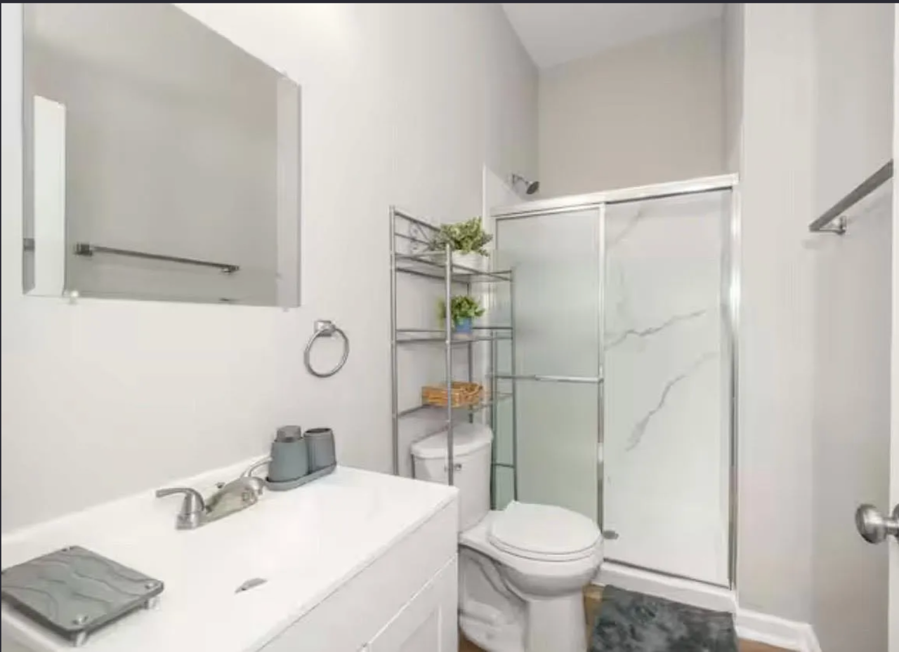 887 Lexington Ave #1 - Photo 6 of 15
