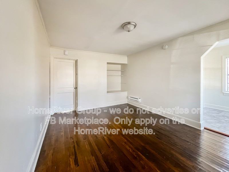 1871 Marjorie St - Photo 3 of 21