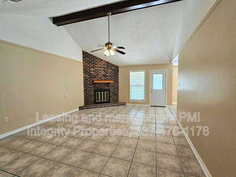 7441 Quorum Dr - Photo 4 of 23