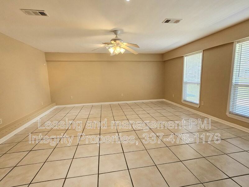 7441 Quorum Dr - Photo 5 of 23