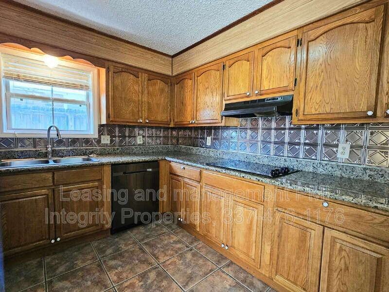 7441 Quorum Dr - Photo 6 of 23