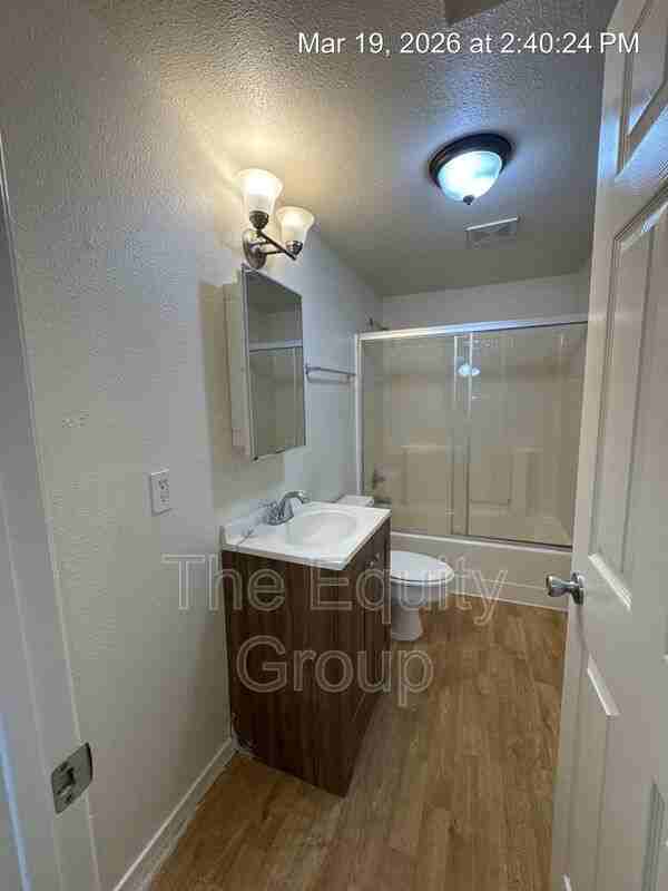 610 Pickerell Ave - Photo 7 of 17