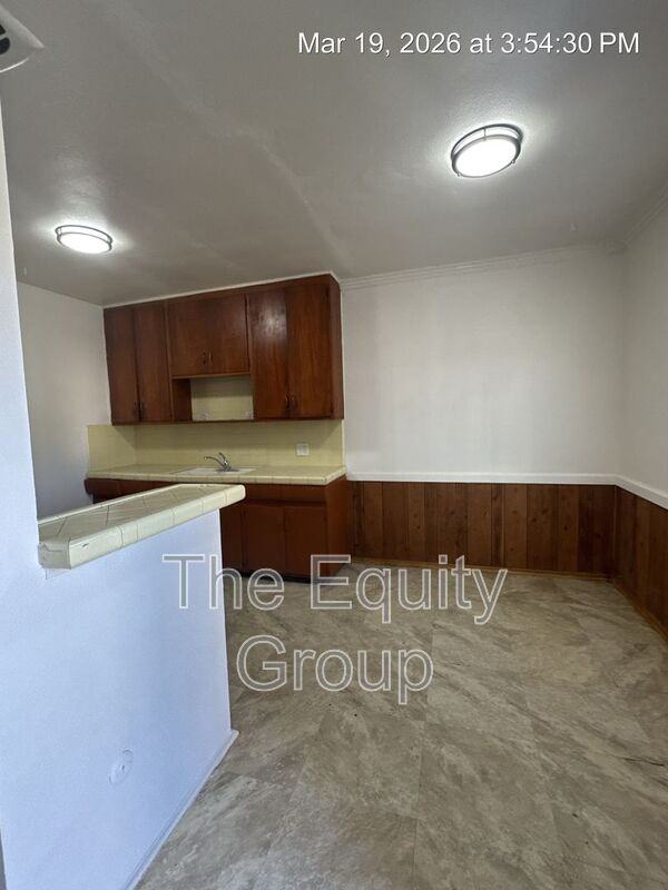 570 S Richmond Ave #1 - Photo 5 of 21