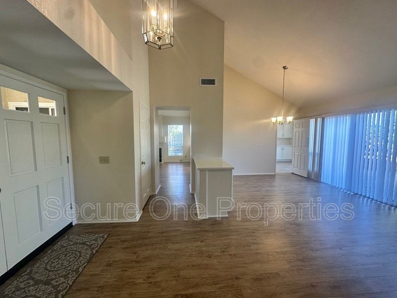 4539 Mcbeth Ct - Photo 7 of 39