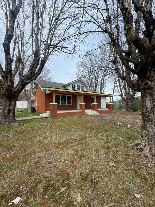 3663 Sweetwater Vonore Rd - Photo 2 of 23