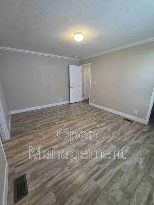 8701 Ne 107th Pl - Photo 6 of 19